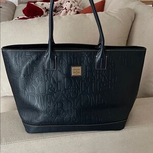 Dooney & Bourke Large Russell tote Retro Embossed